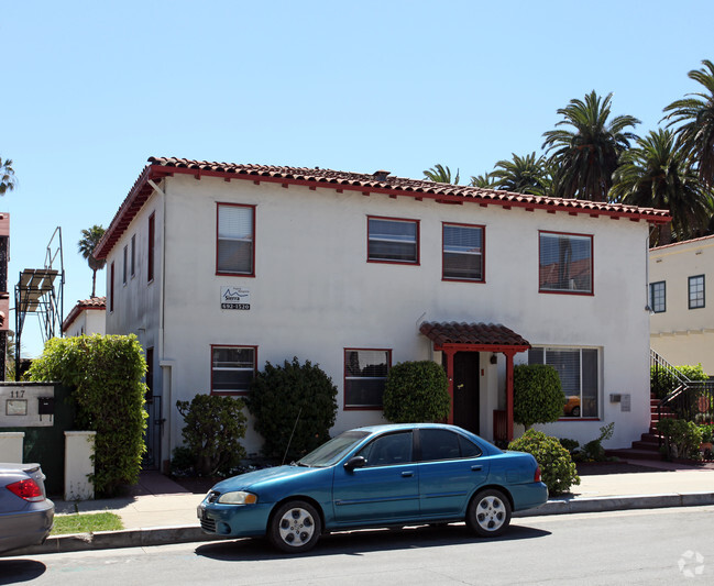 Building Photo - 121 W Mason St