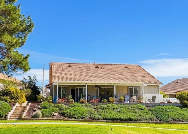 Foto del edificio - 10665 Cherry Hills Dr