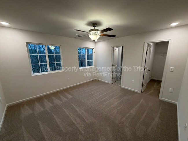 Foto del edificio - 3505 Marksbury Dr