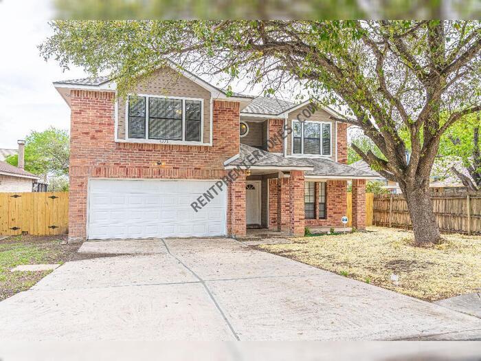 Primary Photo - 5223 Fawn Lake Dr