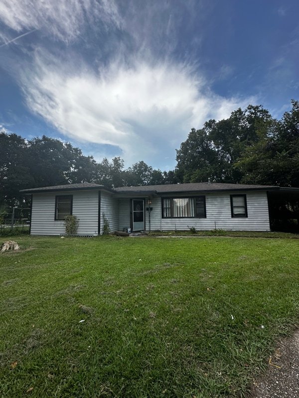 Building Photo - 6819 Spring Dr