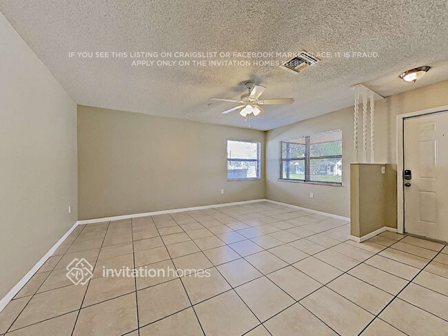 Building Photo - 555 Freeport Ave N