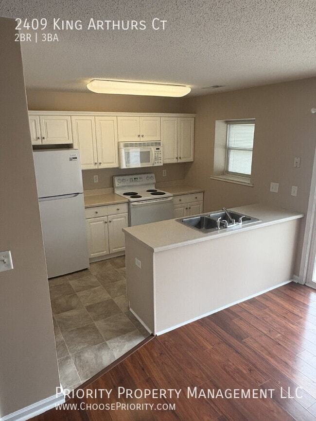 Building Photo - 2409 King Arthurs Ct