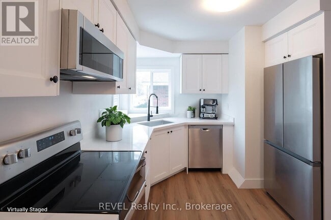 Building Photo - 2137 Mt Forest Dr