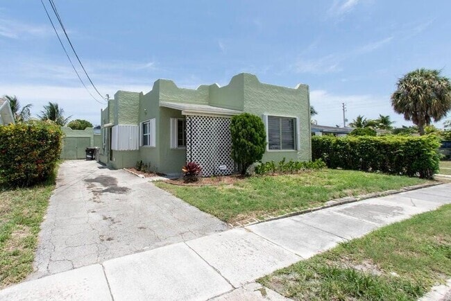 Building Photo - 4116 Virginia Terrace