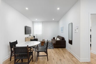 Building Photo - 3632 Rue Notre-Dame Ouest-SI ID1601932P