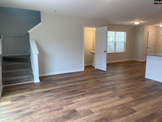 Building Photo - 520 Cricket Chirp Ln