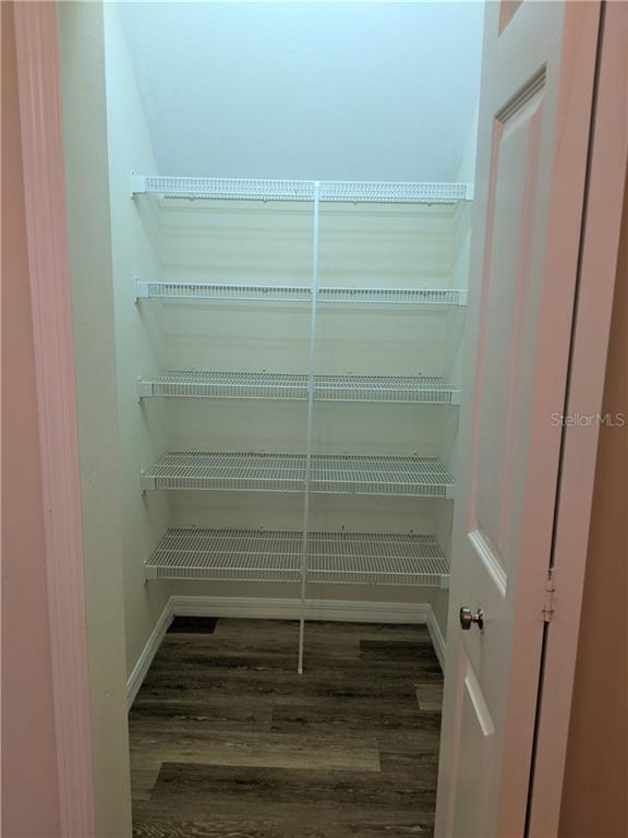 Foto del edificio - 6412 Rosefinch Ct
