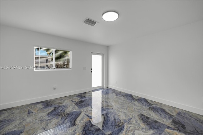 Building Photo - 10350 SW 48th St