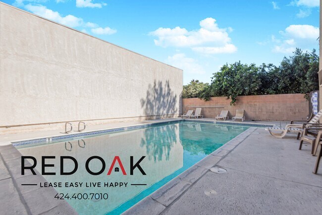 Foto del edificio - 8614 Woodley Ave
