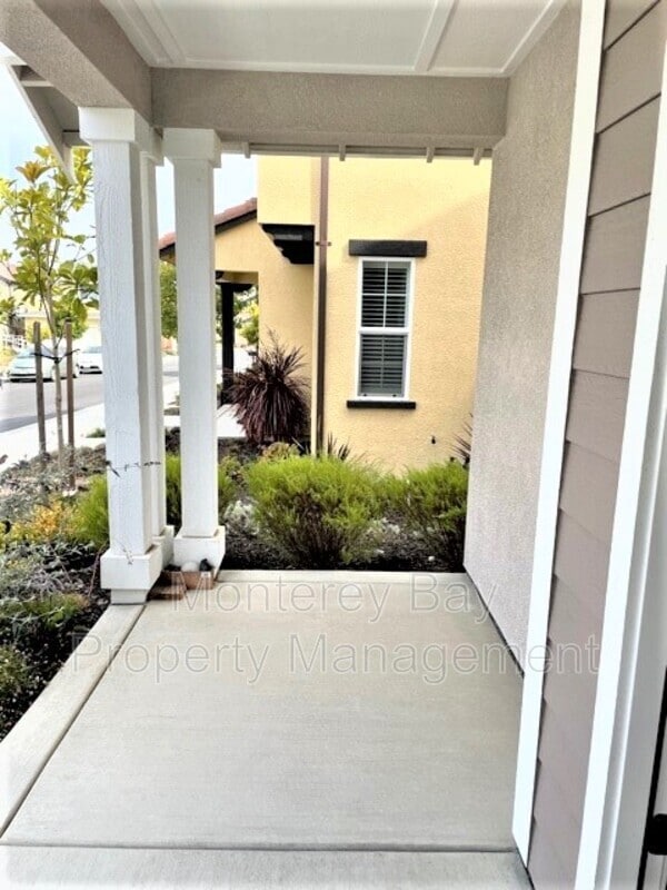 Foto del edificio - 16619 Early Ln