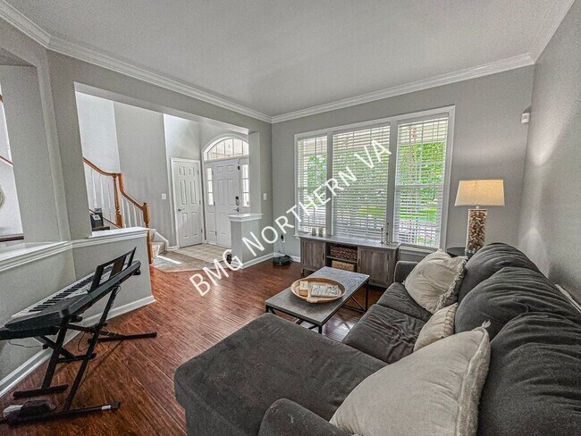Foto del edificio - 8930 Kingbird Ct