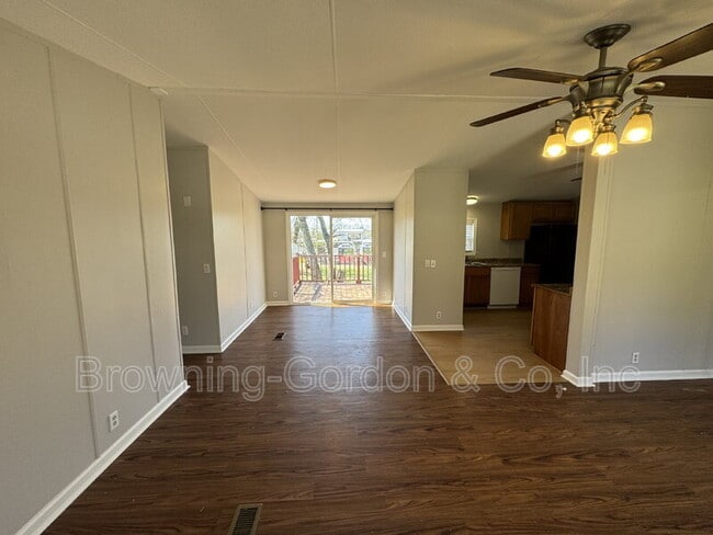 Photo - 3026 Hillside Rd House