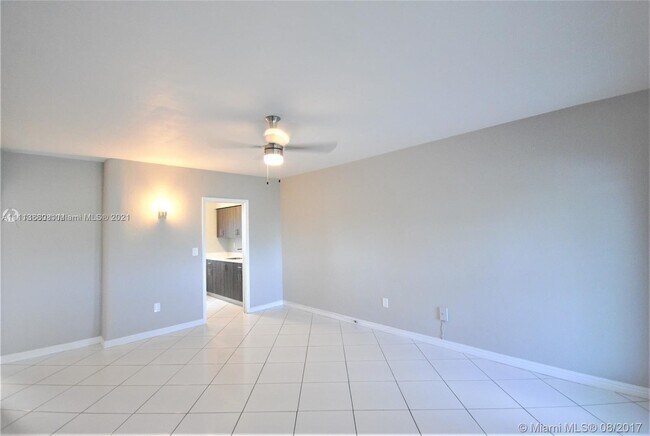 Building Photo - 335 75th St