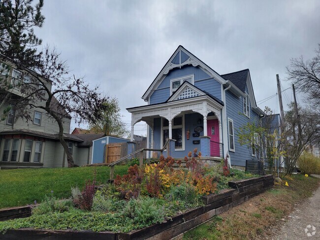 Building Photo - 311 W Forest Ave