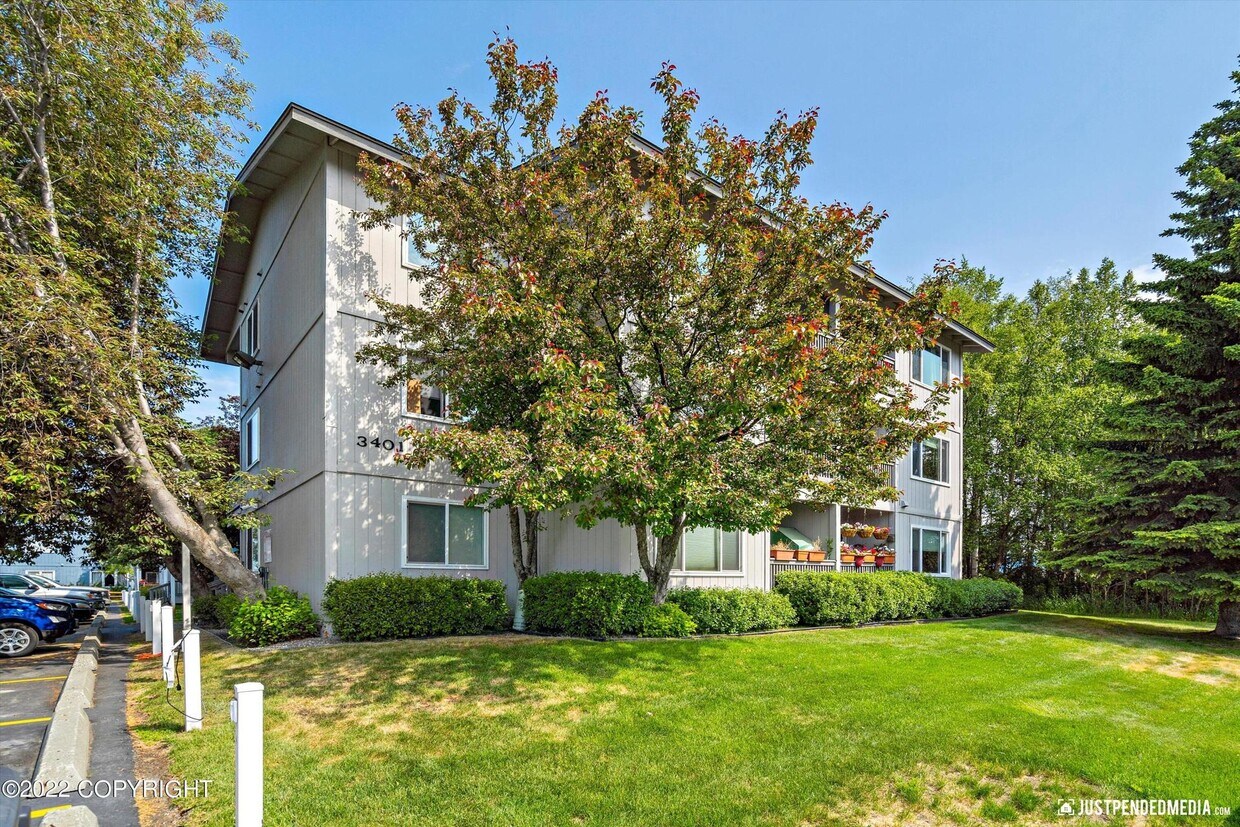 3401 W 88th Ave Unit 21, Anchorage, AK 99502 Condo for Rent in
