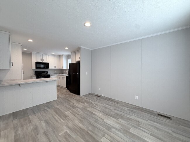 Foto del edificio - 29805 Jamestown Dr