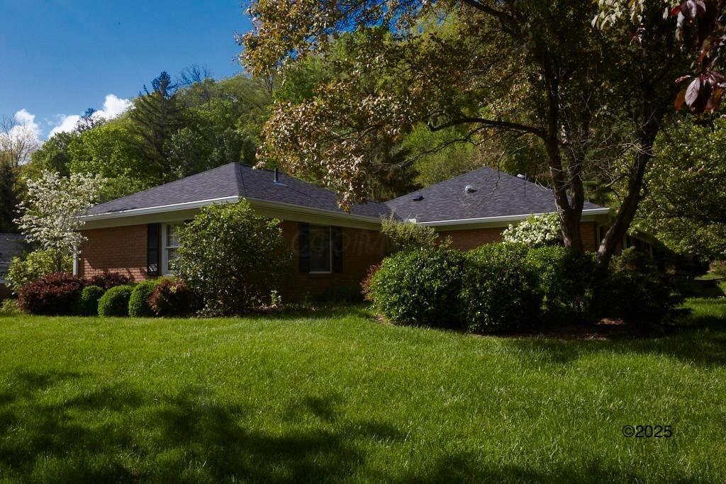 Foto principal - 532 W Broadway