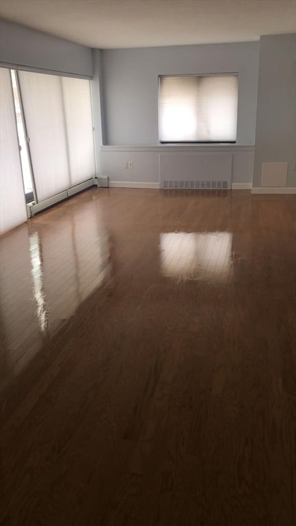 Foto principal - 300 Lynn Shore Dr