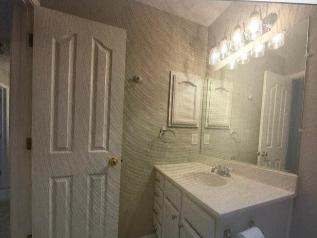 Building Photo - 5429 Roger Maris Dr