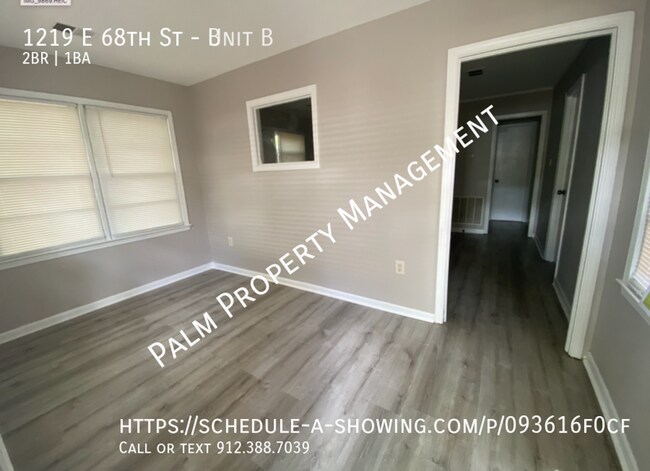 Foto del edificio - Cute 2 bedroom, 1 bathroom Carriage House ...