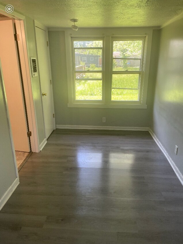 1304 Phillips Dr, Indianapolis, IN 46241 House Rental in Indianapolis