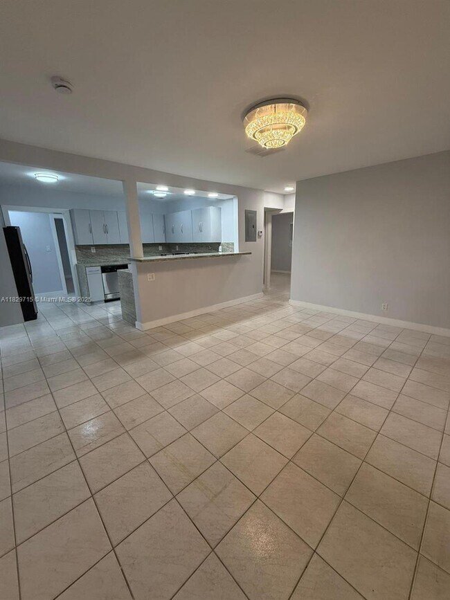 Foto del edificio - 1413 NW 11th St