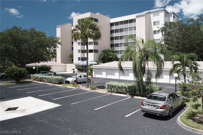 Building Photo - 285 Naples Cove Dr