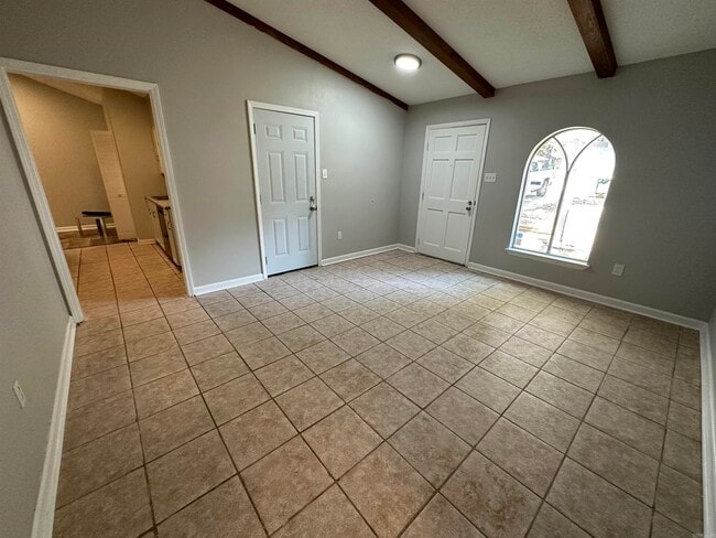 Building Photo - 10220 Woodbridge Dr