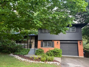 Building Photo - 131 Renaud Dr
