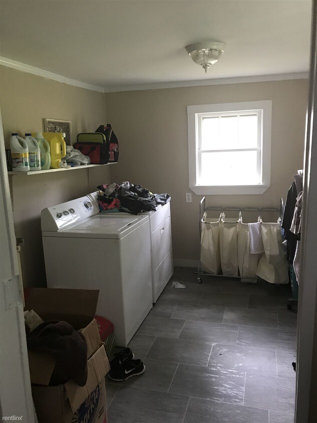 Foto principal - 1545 Warnke Rd NW