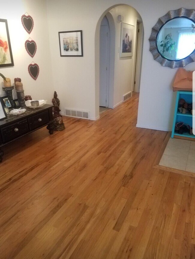Foto del edificio - 1021 Lilac St