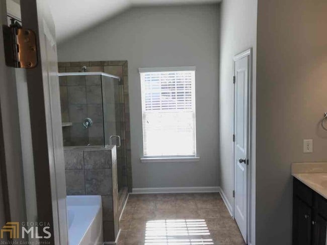 Building Photo - 2154 Dodson Woods Dr