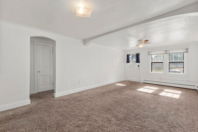 Building Photo - 3555 S Bannock St