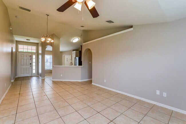 Building Photo - 209 Patrice Hope St