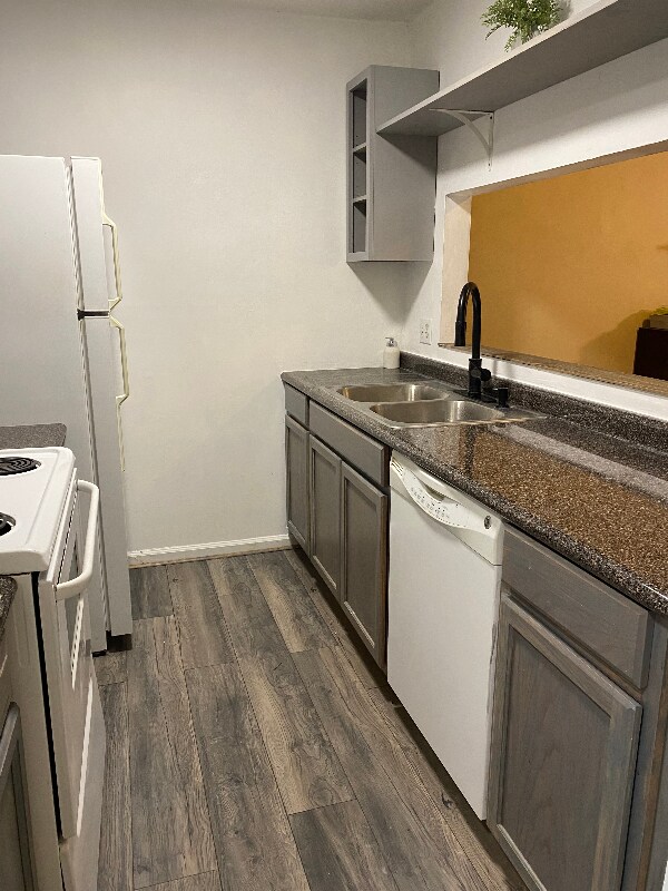 Foto del edificio - 121 Country Town Dr