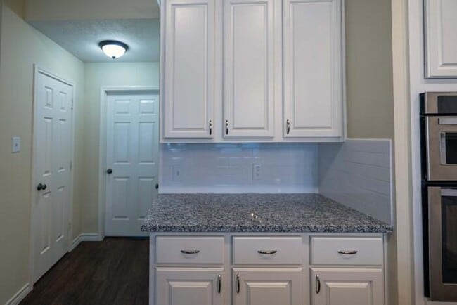 Building Photo - 7626 Painton Ln