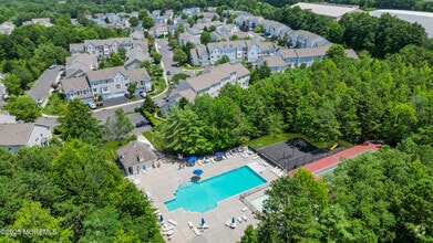 Building Photo - 318 Bernard Dr