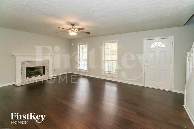 Foto del edificio - 73 Brandon Woods Cir