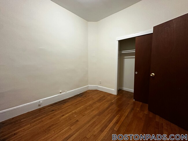 Building Photo - 1315 Commonwealth Ave