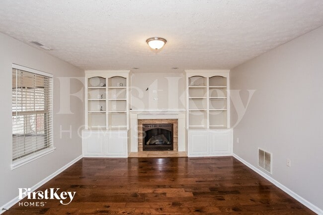 Building Photo - 10010 Fountain Springs Ct