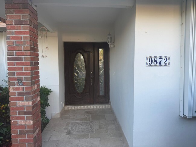 Building Photo - 9872 SW 145th Pl