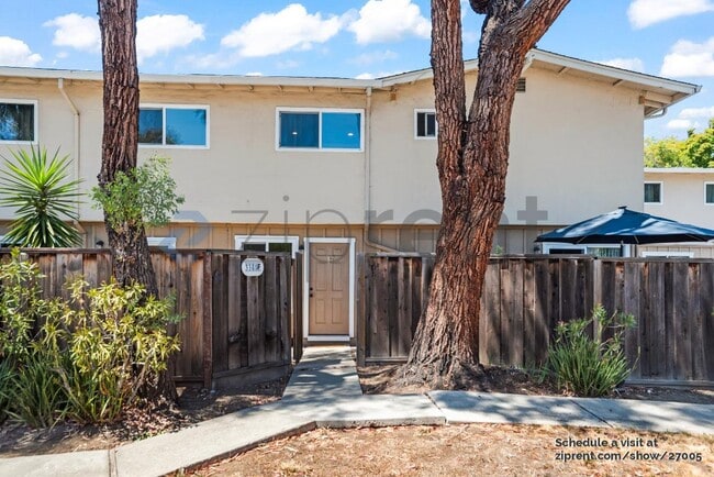 Building Photo - 3385 La Selva St