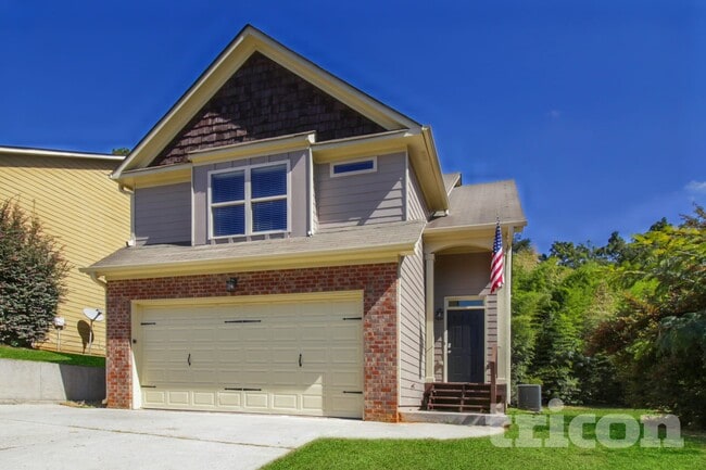 Building Photo - 10 Carriage Hls Dr SE