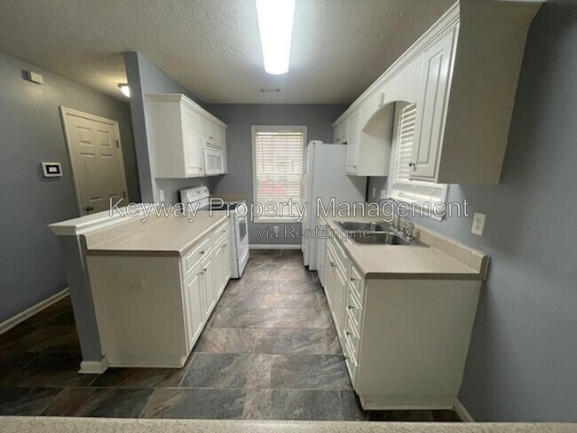 Foto del edificio - 1224 Longpoint Dr