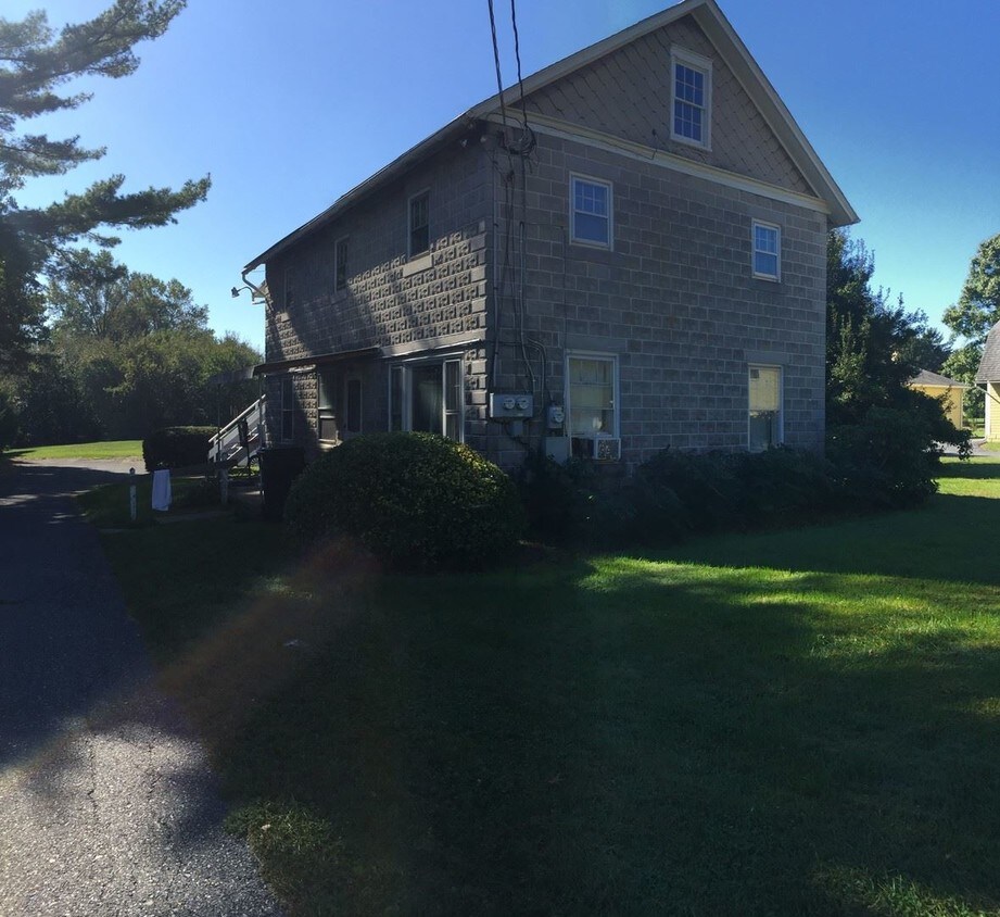 Primary Photo - 3212 COLUMBIA Ave