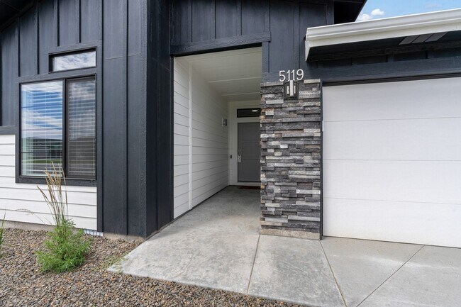 Foto del edificio - Beautiful Newer Built Home in a Prime Cald...