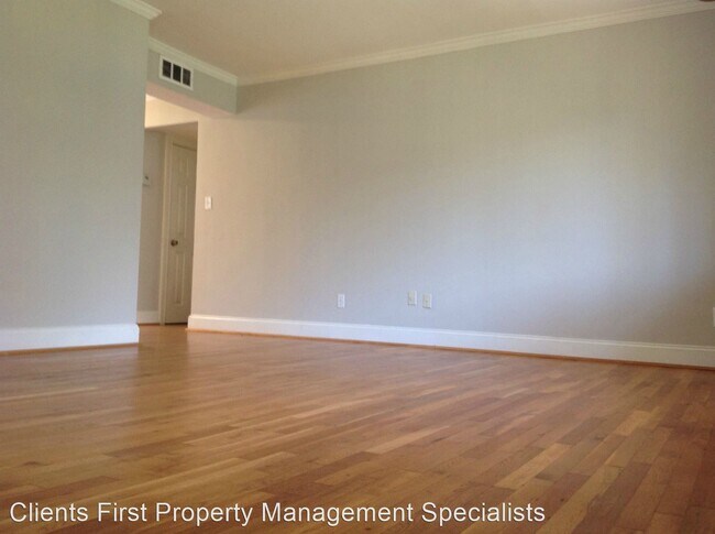 Foto del edificio - 1 br, 1 bath House - 417 10th Street NE Un...