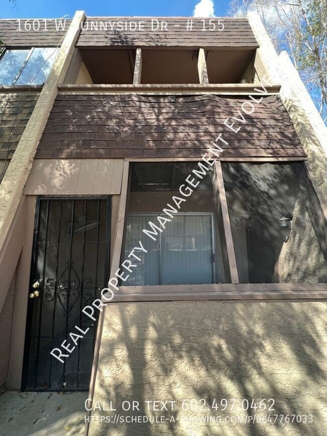 Building Photo - Cozy Phoenix Condo *MOVE-IN SPECIAL: 2 WEE...