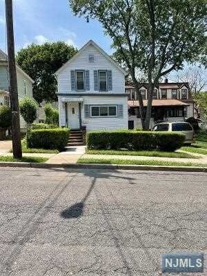 Primary Photo - 13 Preston St